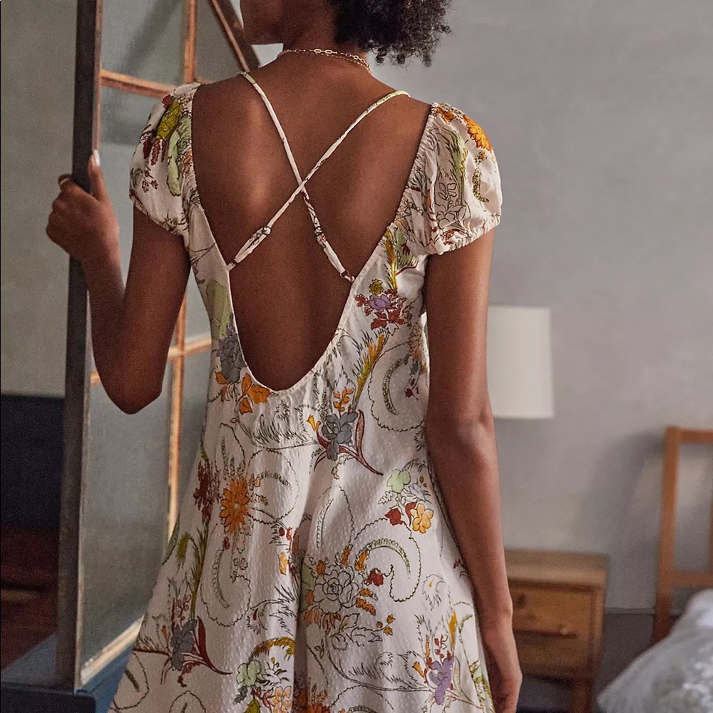NWOTS ANTHROPOLOGIE DRESS (L)